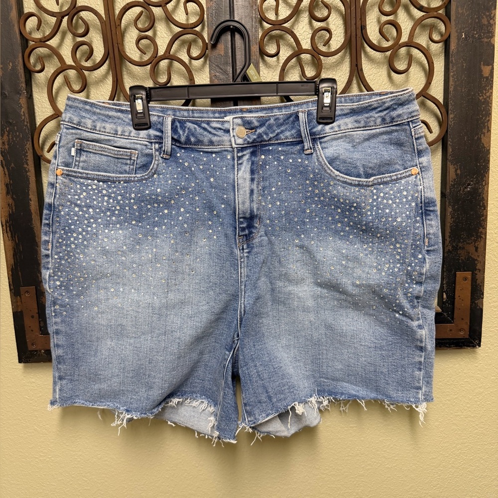 Judy Blue Light Blue High Rise Rhinestone Denim Shorts - Picture 4 of 9